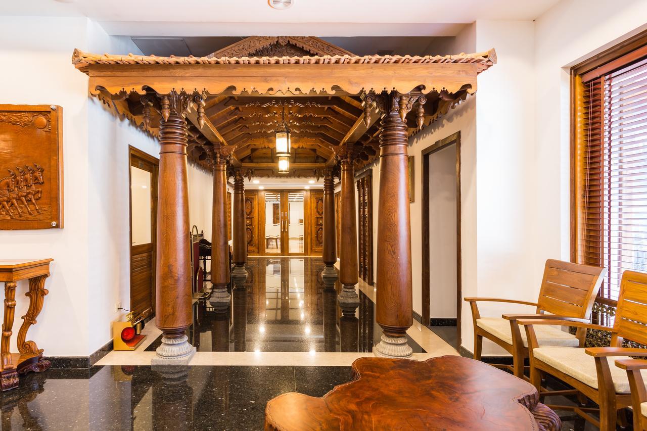 Sterling Guruvayur Hotel Екстериор снимка