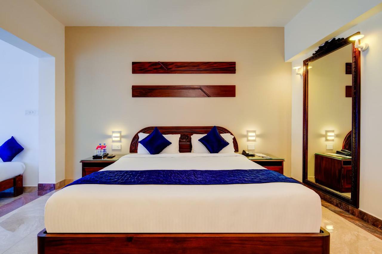Sterling Guruvayur Hotel Екстериор снимка