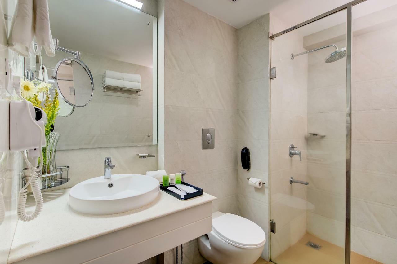 Sterling Guruvayur Hotel Екстериор снимка