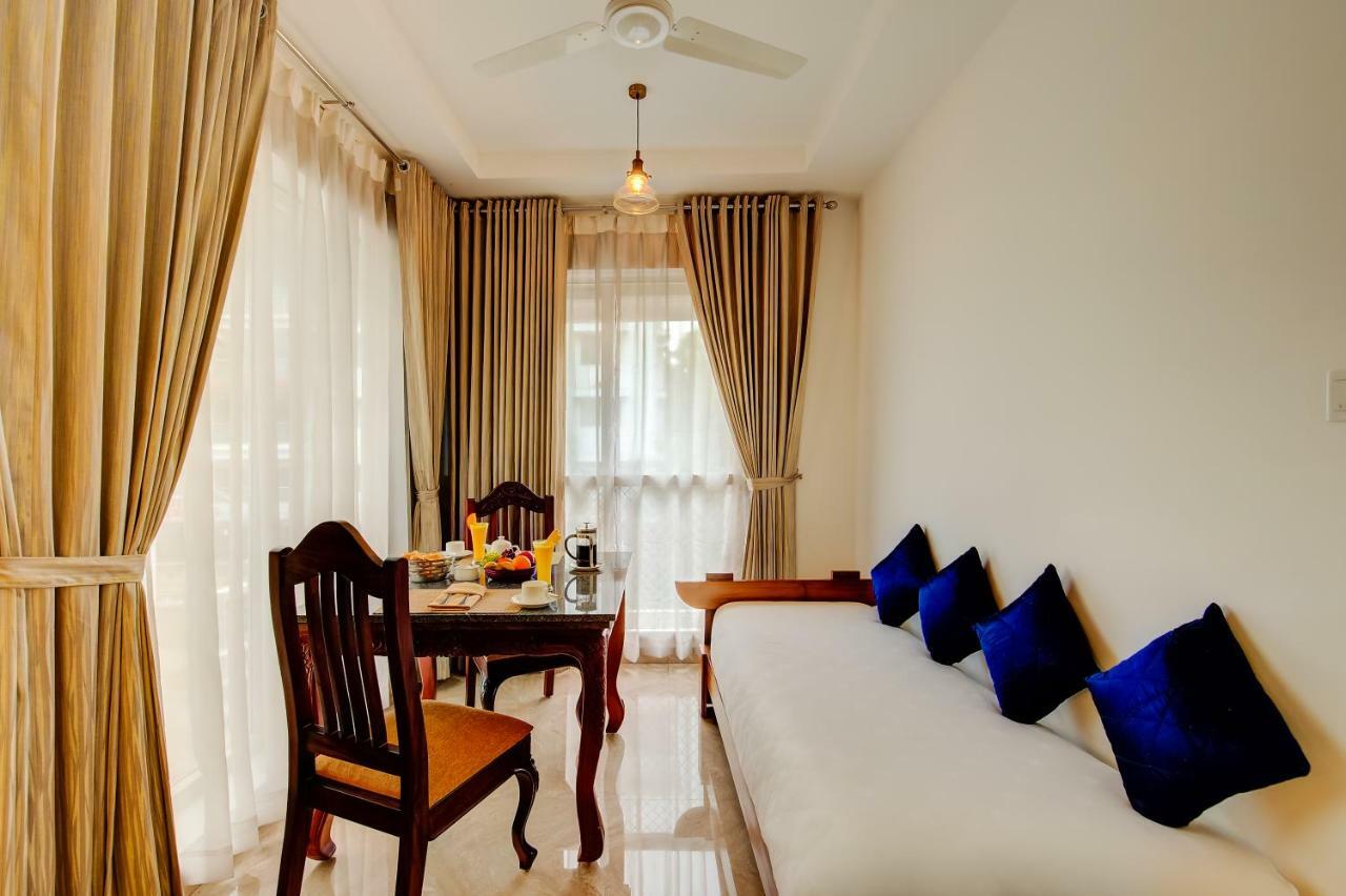 Sterling Guruvayur Hotel Екстериор снимка