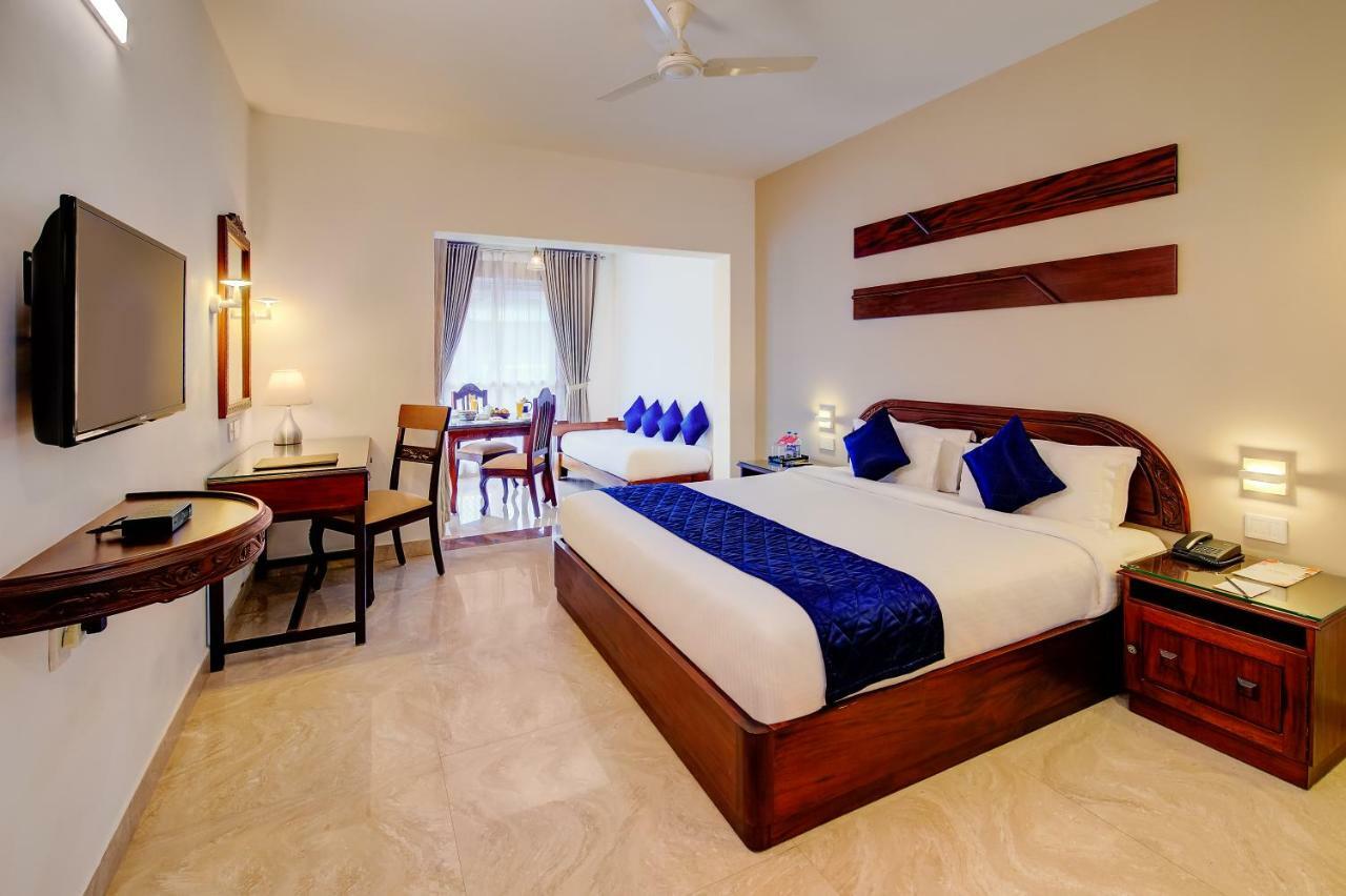 Sterling Guruvayur Hotel Екстериор снимка